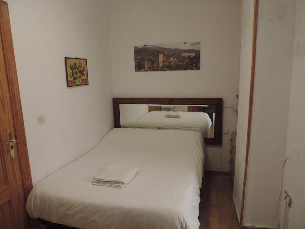 Hostel El Cascabel Гранада Екстер'єр фото
