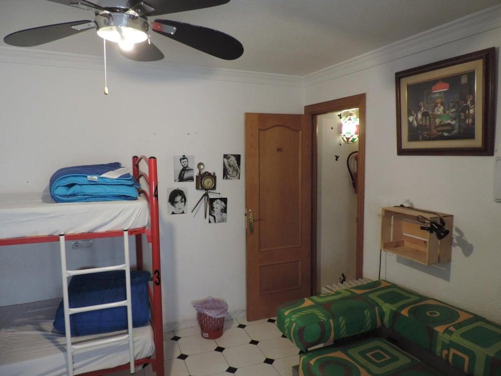 Hostel El Cascabel Гранада Екстер'єр фото